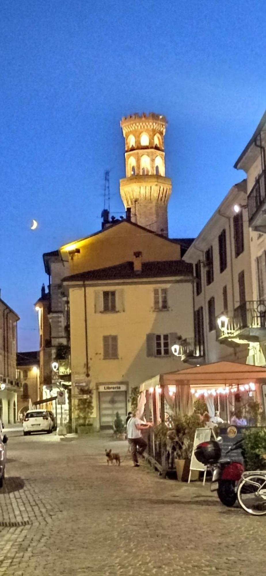 Loft Piazza Cavour Vercelli Exteriör bild